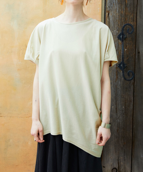 Chaco closet(チャコ クローゼット)の「綿ワイドアシンメトリートップス(Tシャツ/カットソー・レディース・オフホワイト/ブラック/チャコールグレー/ベージュ/カーキ・M-L)」の6枚目の写真
