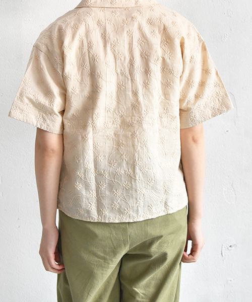 PairPair(ペアペア)の「刺繍開襟シャツ(シャツ/ブラウス・レディース・ベージュ/オフホワイト/ライトブラウン・FREE)」の21枚目の写真
