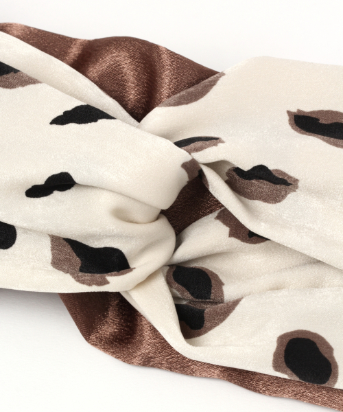 GLOBAL WORK（グローバルワーク）の「ガラターバンFW/856087（ヘアバンド・レディース・ホワイト/ブラウン/ネイビー/ダークブルー・FREE）」の10枚目の写真