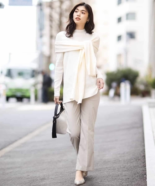a.v.v（アーヴェヴェ）の「【洗える/WEB限定】ウエストサッシュニット（ニット/セーター・レディース・ベージュ/アイボリー・40/38/42/36/34）」の18枚目の写真