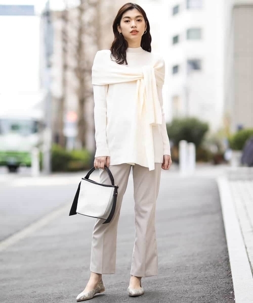 a.v.v（アーヴェヴェ）の「【洗える/WEB限定】ウエストサッシュニット（ニット/セーター・レディース・ベージュ/アイボリー・40/38/42/36/34）」の16枚目の写真