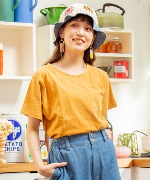 チャイハネ（チャイハネ）の「【チャイハネ】yul アシッドウォッシュTシャツ（Tシャツ/カットソー・レディース・ブラック/ブルー/ダークブルー/グレー/マスタード/オレンジ/ワイン・FREE）」の5枚目の写真