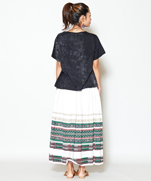 チャイハネ（チャイハネ）の「【チャイハネ】yul アシッドウォッシュTシャツ（Tシャツ/カットソー・レディース・ブラック/ブルー/ダークブルー/グレー/マスタード/オレンジ/ワイン・FREE）」の17枚目の写真