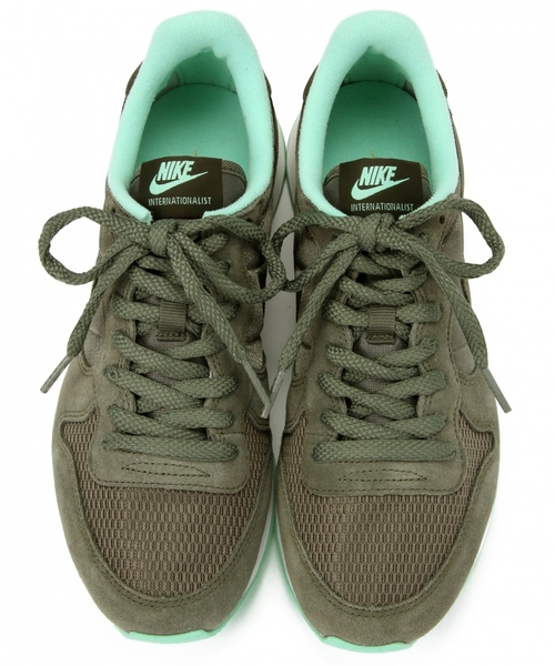 Another Edition（アナザーエディション）の「NIKE INTERNATIONALIST ◆（スニーカー・レディース・ナチュラル/ダークグリーン・24cm/25cm/23cm）」の4枚目の写真
