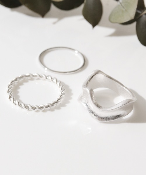 florist（フローリスト）の「4種展開つや消しボールド３セットリング（リング・レディース・シルバー系その他/ゴールド系その他/シルバー系その他2/シルバー系その他3/シルバー系その他4/ゴールド系その他2/ゴールド系その他3/ゴールド系その他4・FREE）」の3枚目の写真