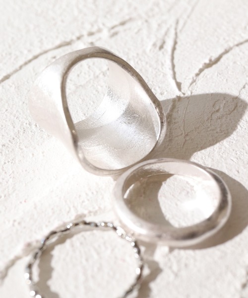florist（フローリスト）の「4種展開つや消しボールド３セットリング（リング・レディース・シルバー系その他/ゴールド系その他/シルバー系その他2/シルバー系その他3/シルバー系その他4/ゴールド系その他2/ゴールド系その他3/ゴールド系その他4・FREE）」の13枚目の写真