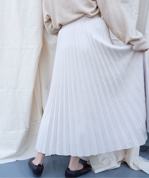 sakishimatokyo（サキシマトーキョー）の「【ZOZO限定】サキシマamp 「スエードプリーツスカート」（スカート・レディース・ホワイト/ベージュ・FREE）」の3枚目の写真
