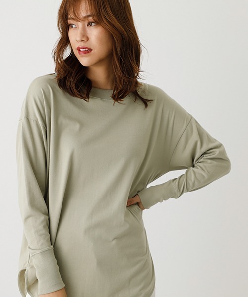 AZUL by moussy（アズールバイマウジー）の「BACK BUTTON LONG T/バックボタンロングTシャツ（Tシャツ/カットソー・レディース・ブラック/ベージュ/オフホワイト/ライトカーキ・SMALL/MEDIUM）」の9枚目の写真
