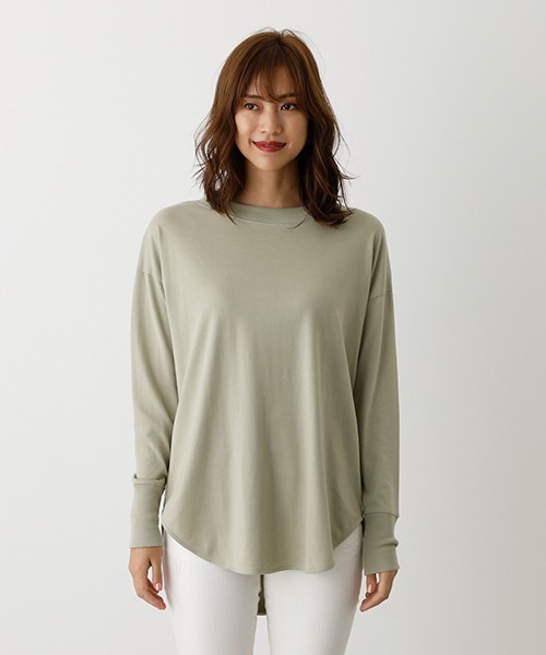 AZUL by moussy（アズールバイマウジー）の「BACK BUTTON LONG T/バックボタンロングTシャツ（Tシャツ/カットソー・レディース・ブラック/ベージュ/オフホワイト/ライトカーキ・SMALL/MEDIUM）」の8枚目の写真