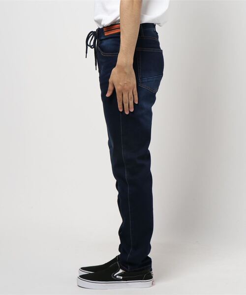 Blue Standard (ブルースタンダード)の「【BLUE STANDARD】WARMデニム 脇リブ仕様 あったかデニムパンツ(デニムパンツ・メンズ・ブルー系その他/ブラック/ブルー・MEDIUM/LARGE/X-LARGE)」の4枚目の写真