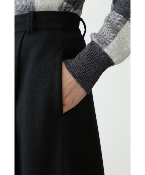 human woman(ヒューマンウーマン)の「◆圧縮スムーススカート(スカート・レディース・ブラック/ライトグリーン・SMALL/MEDIUM/LARGE)」の7枚目の写真