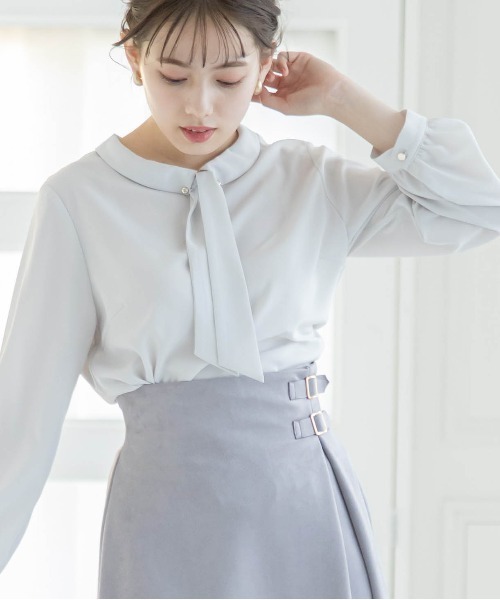 12Twelve Agenda(トゥエルブ アジェンダ)の「2WAYボウデザインブラウス(シャツ/ブラウス・レディース・ライトグレー/ピンクベージュ/ブラウン/ブラック・M)」の8枚目の写真