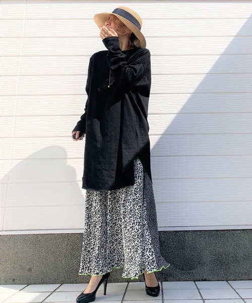 Q（キュー）の「バイカラーマイクロプリーツフラワースカート（スカート・レディース・ブラック/アイボリー・MEDIUM）」の4枚目の写真