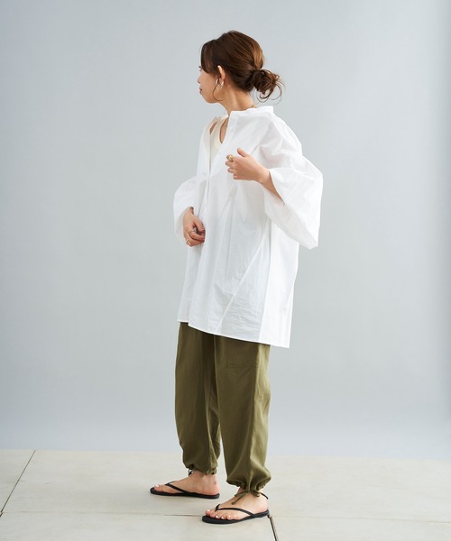 DouDou（ドゥドゥ）の「ウォッシャブルコットンバックリボンブラウス（シャツ/ブラウス・レディース・ブラック/オフホワイト/カーキ・FREE）」の8枚目の写真