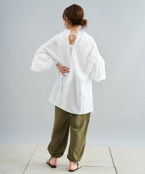 DouDou（ドゥドゥ）の「ウォッシャブルコットンバックリボンブラウス（シャツ/ブラウス・レディース・ブラック/オフホワイト/カーキ・FREE）」の12枚目の写真