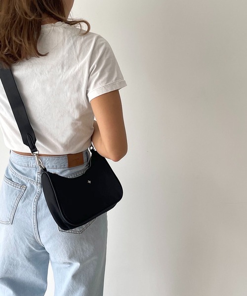 CANAL JEAN（キャナルジーン）の「PETA+JAIN(ペタアンドジェイン) ナイロンショルダーバッグ（ショルダーバッグ・レディース・ブラック/グリーン/ベージュ・ONE SIZE）」の6枚目の写真