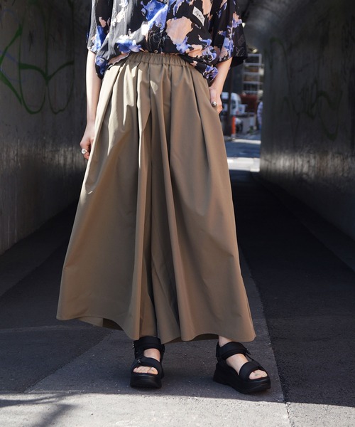 179/WG（イチナナキュウダブルジー）の「ギャザースカンツ（その他パンツ・レディース・ブラック/オフホワイト/カーキ/グリーン・MEDIUM）」の15枚目の写真