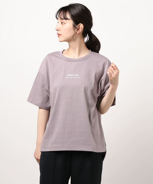 LB/S （エルビーエス）の「汗染み防止加工　二段ロゴ　前後差　サイドスリット　プリントＴシャツ（Tシャツ/カットソー・レディース・ホワイト/ブラック/ダークパープル・MEDIUM/LARGE）」の3枚目の写真