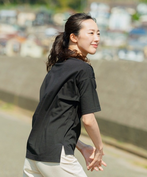 LB/S （エルビーエス）の「汗染み防止加工　二段ロゴ　前後差　サイドスリット　プリントＴシャツ（Tシャツ/カットソー・レディース・ホワイト/ブラック/ダークパープル・MEDIUM/LARGE）」の12枚目の写真