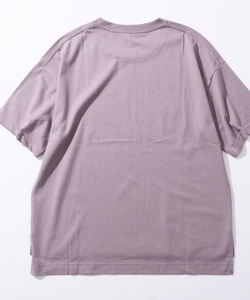 LB/S （エルビーエス）の「汗染み防止加工　二段ロゴ　前後差　サイドスリット　プリントＴシャツ（Tシャツ/カットソー・レディース・ホワイト/ブラック/ダークパープル・MEDIUM/LARGE）」の4枚目の写真