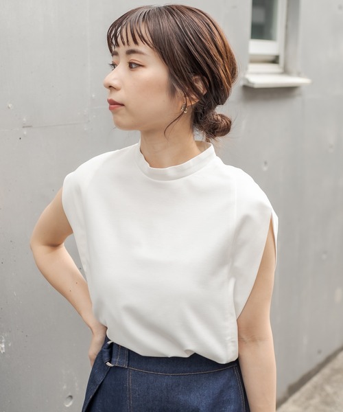 CAPRICIEUX LE'MAGE（カプリシューレマージュ）の「二の腕スッキリノースリーブTシャツ（Tシャツ/カットソー・レディース・ホワイト/ブラック/ベージュ・FREE）」の10枚目の写真