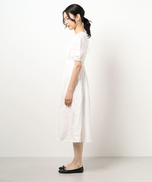 DAIS-Y（デイジー）の「パフスリーブバックVリボン ウエスト切替ロングワンピース（ワンピース・レディース・ホワイト/ピンク/ブルー/ライトグリーン・FREE）」の5枚目の写真