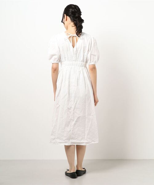 DAIS-Y（デイジー）の「パフスリーブバックVリボン ウエスト切替ロングワンピース（ワンピース・レディース・ホワイト/ピンク/ブルー/ライトグリーン・FREE）」の6枚目の写真