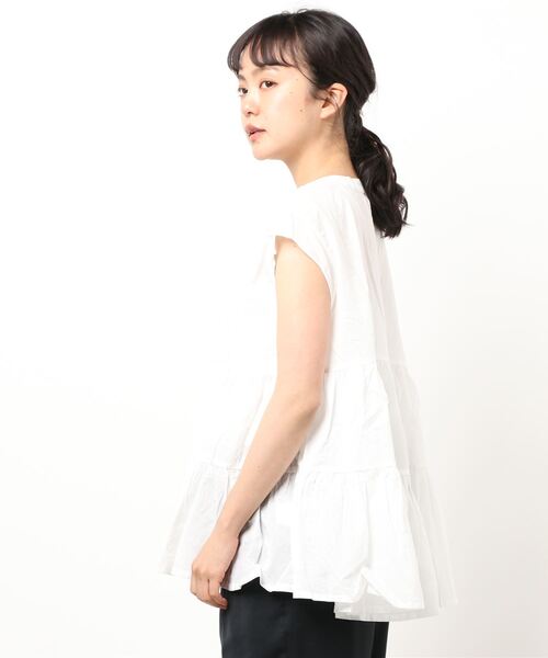Monocoro toppi(モノコロトッピ)の「チュニック丈 フレンチティアーブラウス(シャツ/ブラウス・レディース・ブラック/ベージュ/オフホワイト・M)」の22枚目の写真