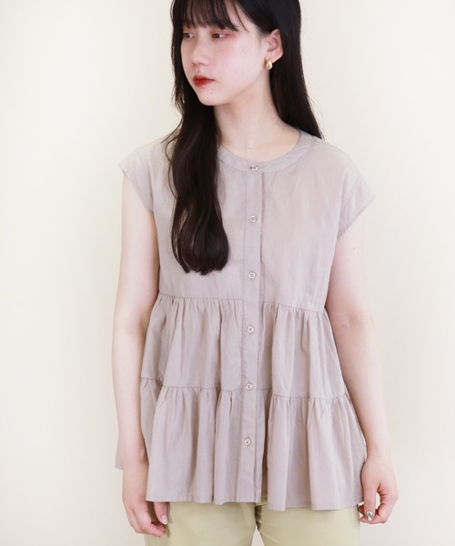 Monocoro toppi(モノコロトッピ)の「チュニック丈 フレンチティアーブラウス(シャツ/ブラウス・レディース・ブラック/ベージュ/オフホワイト・M)」の12枚目の写真