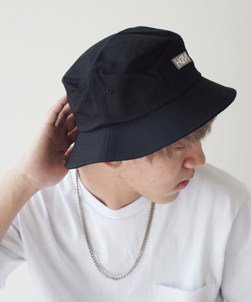 HeM（ヘム）の「【 HeM / ヘム 】 フロント ロゴ 刺繍 バケットハット（ハット・メンズ・ホワイト/ブラック/ベージュ/ホワイト系その他/ブラック系その他/ネイビー系1・FREE）」の4枚目の写真