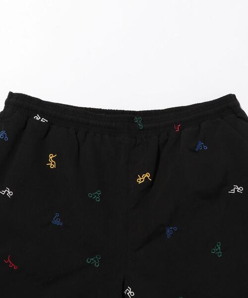 POP TRADING COMPANY（ポップトレーディングカンパニー）の「【別注】 ＜POP TRADING COMPANY＞ ALLROUND SRT/ショートパンツ/ショーツ（その他パンツ・メンズ・ブラック・MEDIUM/SMALL/LARGE）」の3枚目の写真