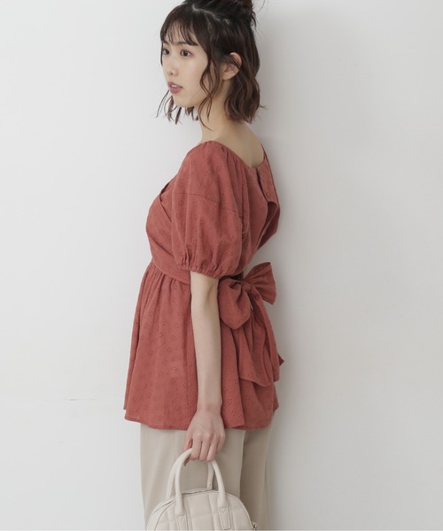 FREE'S MART（フリーズマート）の「エンブロイダリーバックリボンチュニックブラウス（シャツ/ブラウス・レディース・ホワイト/ブラック/オレンジ・FREE）」の4枚目の写真