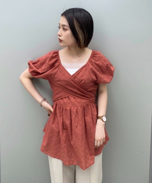 FREE'S MART（フリーズマート）の「エンブロイダリーバックリボンチュニックブラウス（シャツ/ブラウス・レディース・ホワイト/ブラック/オレンジ・FREE）」の17枚目の写真