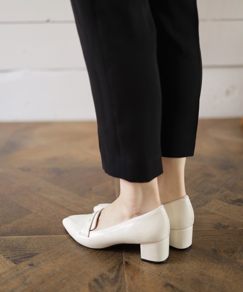 SESTO(セスト)の「チャンキーヒールポインテッドトゥローファーパンプス(パンプス・レディース・ブラック/ピンク/アイボリー・22.5cm/23.5cm/24.5cm/23.0cm/24.0cm/25.0cm)」の6枚目の写真