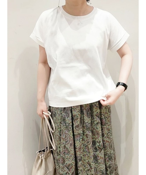 Lugnoncure（ルノンキュール）の「ロールアップ袖Tシャツ（Tシャツ/カットソー・レディース・ベージュ/オフホワイト/イエロー/チャコール・ﾌﾘ-）」の2枚目の写真