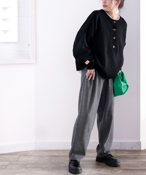 Java（ジャバ）の「《JaVa ジャバコラボ》さらっとゆったり。2wayヘンリーニット（ニット/セーター・レディース・ブラック/ベージュ/アイボリー/モカ/スモークピンク・MEDIUM/LARGE/X-LARGE/SMALL）」の6枚目の写真