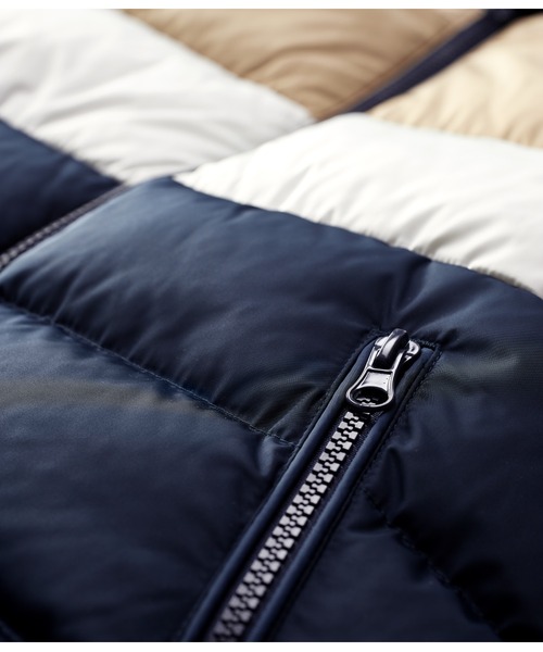 PETIT BATEAU（プチバトー）の「カラーブロック中綿入りフード付きジャケット（その他アウター・キッズ・ネイビー・3YEAR/4YEAR/5YEAR）」の3枚目の写真