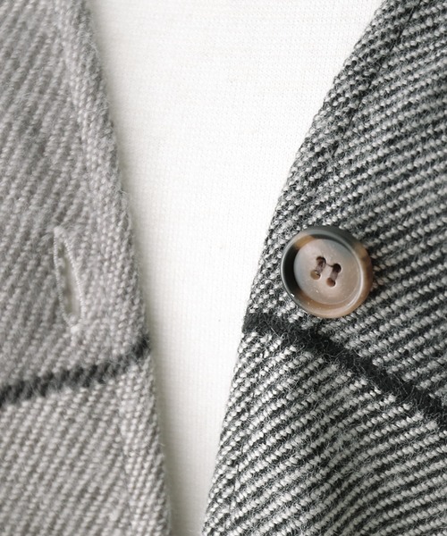 osharewalker（オシャレウォーカー）の「『チェック柄ストールポンチョ』（ポンチョ・レディース・アイボリー/ダークブルー/ブラック×グリーン・FREE）」の10枚目の写真