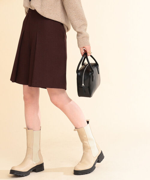 Ray BEAMS(レイビームス)の「Ray BEAMS / タック ハーフ パンツ(その他パンツ・レディース・オリーブ/ダークブラウン・1/0)」の3枚目の写真