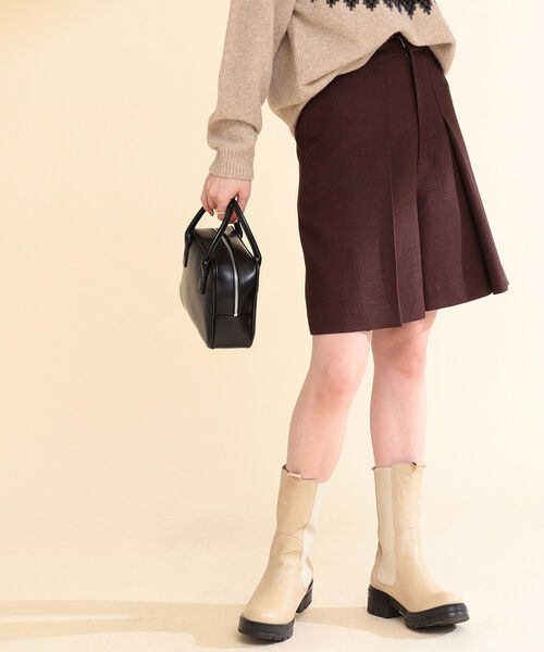 Ray BEAMS(レイビームス)の「Ray BEAMS / タック ハーフ パンツ(その他パンツ・レディース・オリーブ/ダークブラウン・1/0)」の4枚目の写真