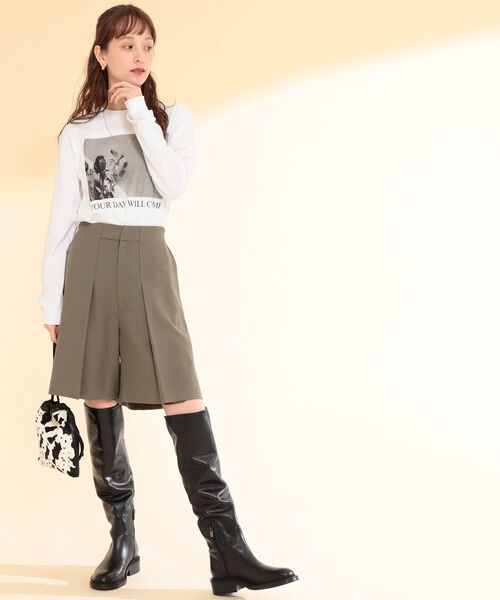 Ray BEAMS(レイビームス)の「Ray BEAMS / タック ハーフ パンツ(その他パンツ・レディース・オリーブ/ダークブラウン・1/0)」の11枚目の写真