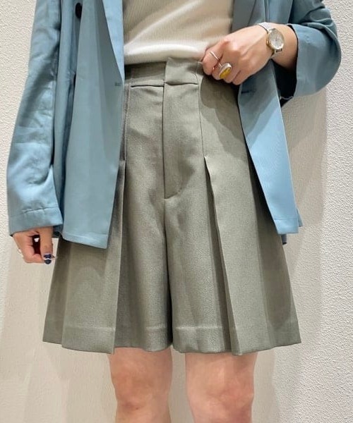 Ray BEAMS(レイビームス)の「Ray BEAMS / タック ハーフ パンツ(その他パンツ・レディース・オリーブ/ダークブラウン・1/0)」の20枚目の写真