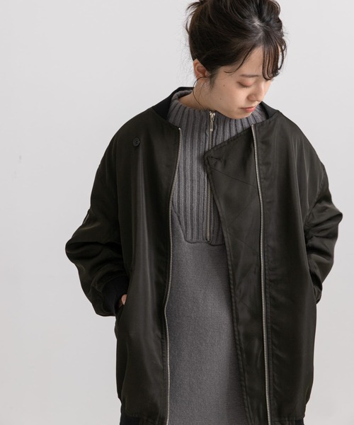 LAATO（ラート）の「NYLON BLOUSON（ブルゾン・レディース・オフホワイト/カーキ・FREE）」の5枚目の写真