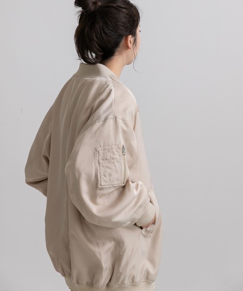 LAATO（ラート）の「NYLON BLOUSON（ブルゾン・レディース・オフホワイト/カーキ・FREE）」の15枚目の写真