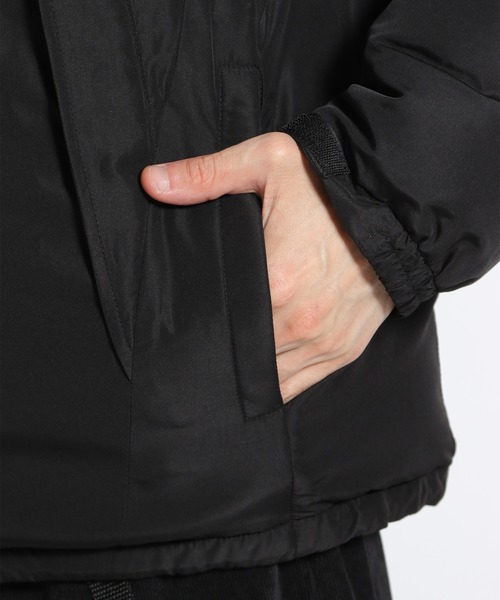 niko and...(ニコアンド)の「エアコンダウンジャケット(ダウンジャケット/コート・メンズ・ブラック/オレンジ/スモーク・MEDIUM/LARGE)」の10枚目の写真