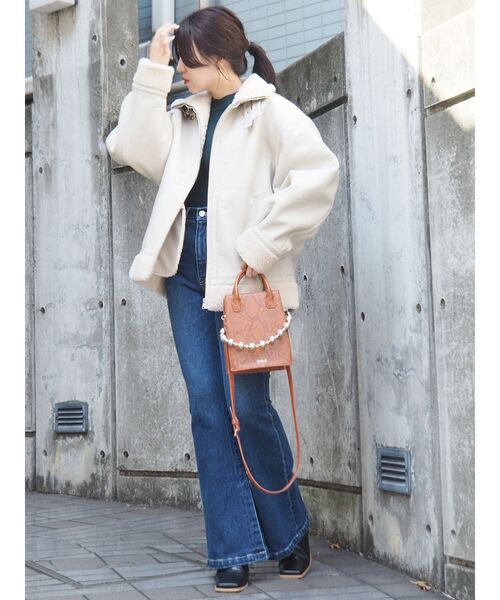 EVRIS（エヴリス）の「ボールチェーンスクエアショルダーBAG（ショルダーバッグ・レディース・ブラック/ベージュ/ブラウン・FREE）」の16枚目の写真