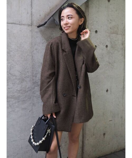 EVRIS（エヴリス）の「ボールチェーンスクエアショルダーBAG（ショルダーバッグ・レディース・ブラック/ベージュ/ブラウン・FREE）」の8枚目の写真