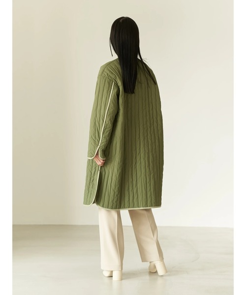 earth music&ecology(アースミュージックアンドエコロジー)の「【WEB限定】パイピングキルティングコート(ノーカラーコート・レディース・ブラック/カーキ/アイボリー・FREE)」の16枚目の写真