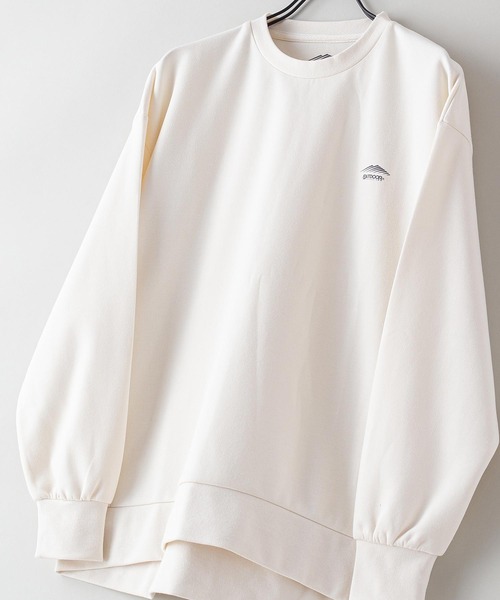 OUTDOOR PRODUCTS APPAREL(アウトドアプロダクツアパレル)の「【OUTDOOR PRODUCTS/アウトドアプロダクツ】防シワ UVカット ポンチ素材使用 CAMPモチーフデザインスウェットトレーナー イージーケア商品(スウェット・レディース・カーキ/アイボリー/ブラック・FREE)」の1枚目の写真