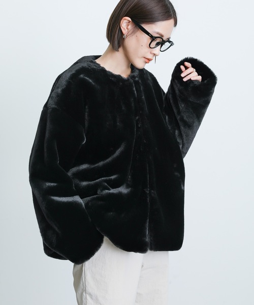 select MOCA(セレクトモカ)の「ノーカラーショート丈フェイクファーコート(その他アウター・レディース・ブラウン/ブラック・FREE)」の15枚目の写真
